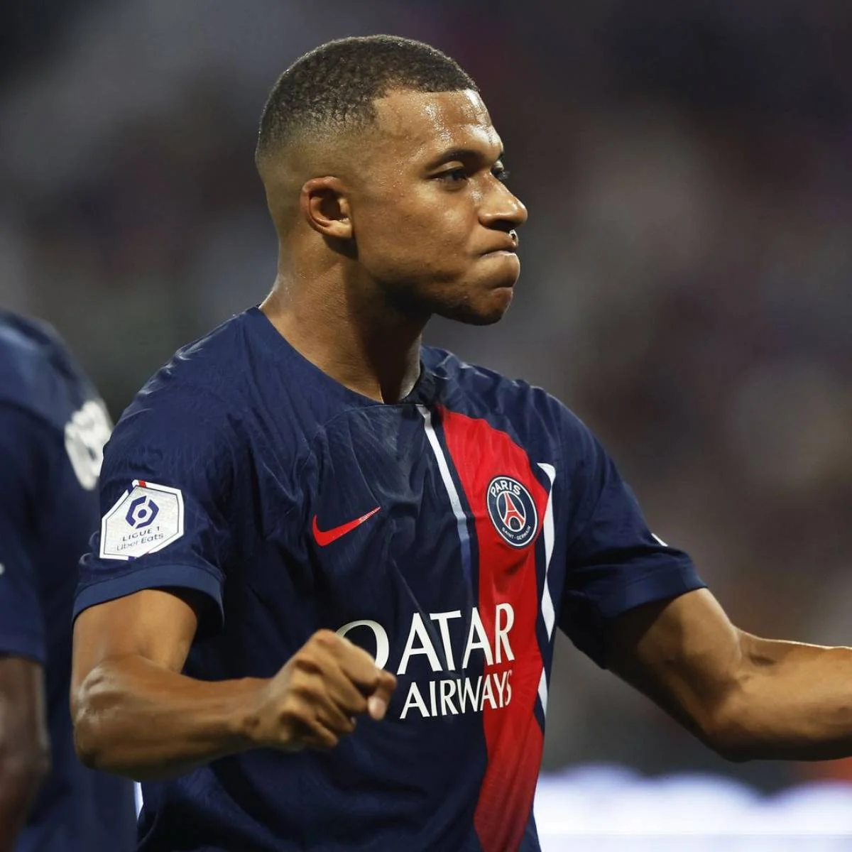 FOOT:Coup de tonnerre ! Un grand buteur tourne dos à Al-Khelaïfi et au PSG