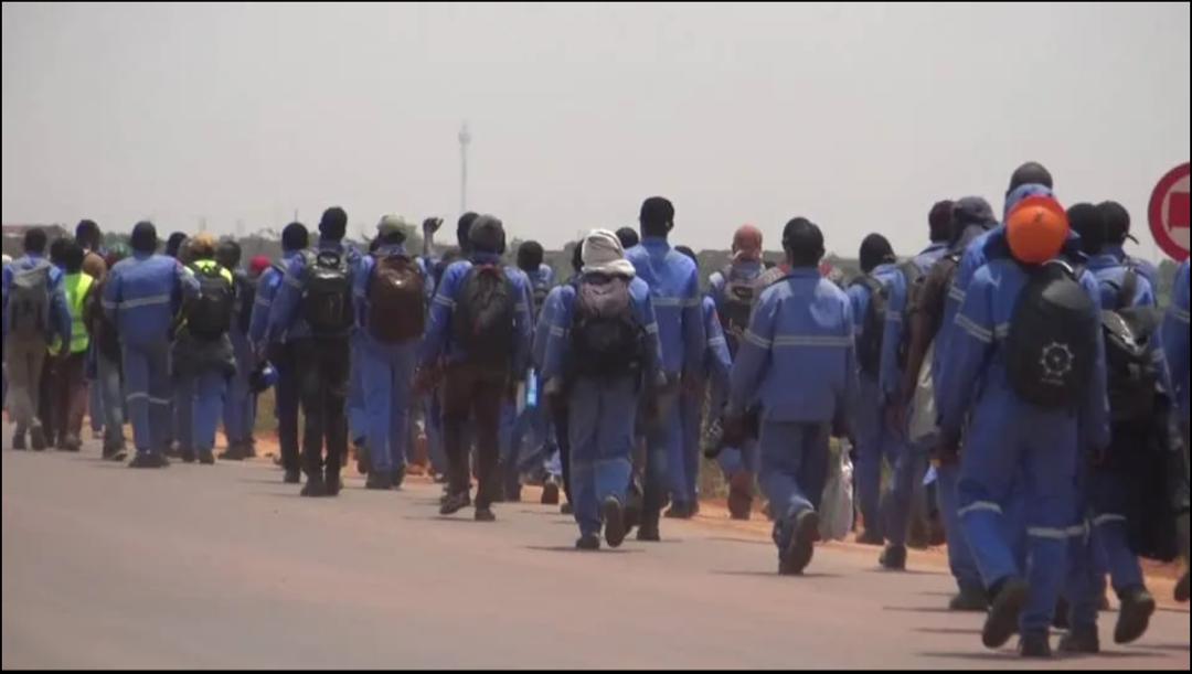 RDC: une ONG dénonce les trop faibles salaires des employés congolais du secteur minier à Kolwezi