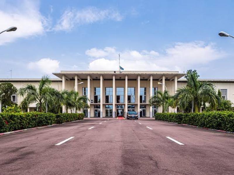 RDC : près d’un milliard de dollars engloutis par la présidence pendant que le peuple croupit dans la misère